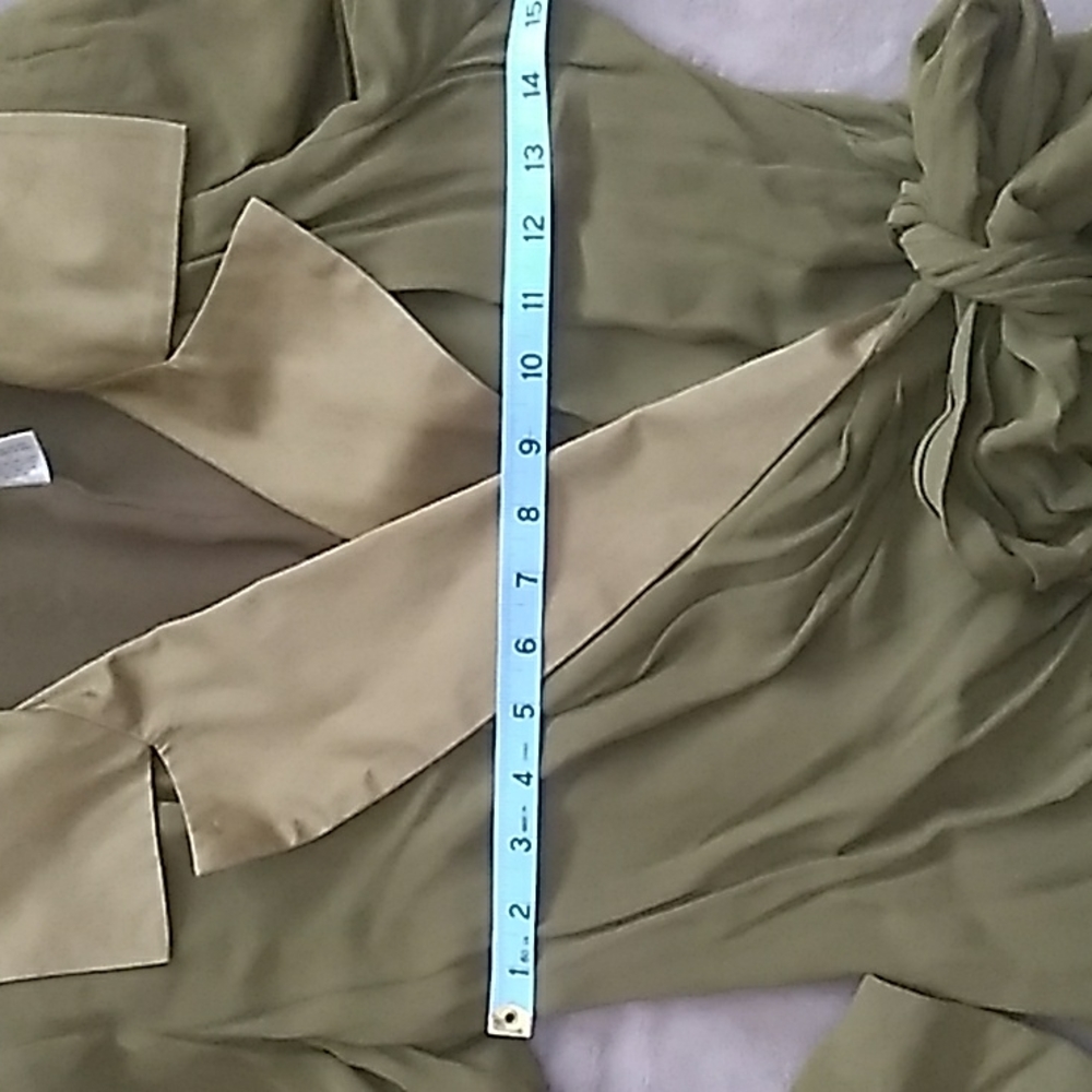 🫒 Vintage Tahari OLIVE Crepe Wrap Dress Sz 4 - Picture 6 of 16